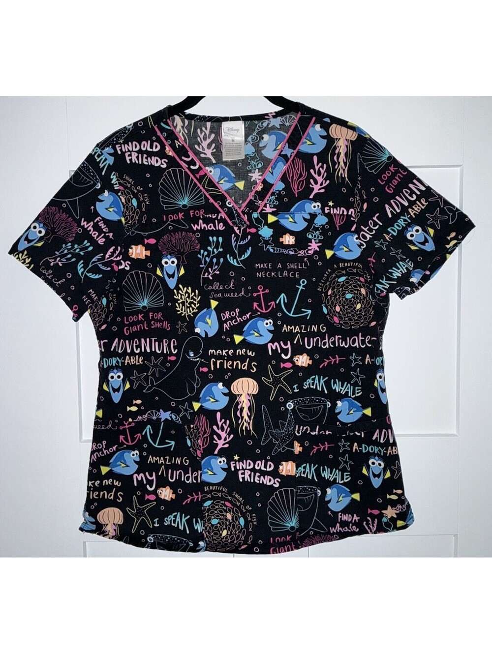 Disney Scrub Top Womens Black Finding Dory Nemo Print V-Neck Pockets Sz M Fish